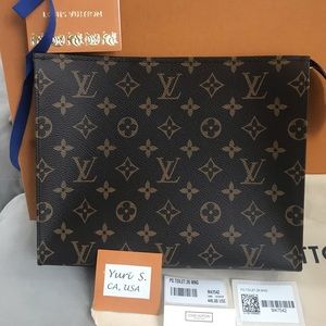 ❌ SOLD ❌ Louis Vuitton Toiletry 26